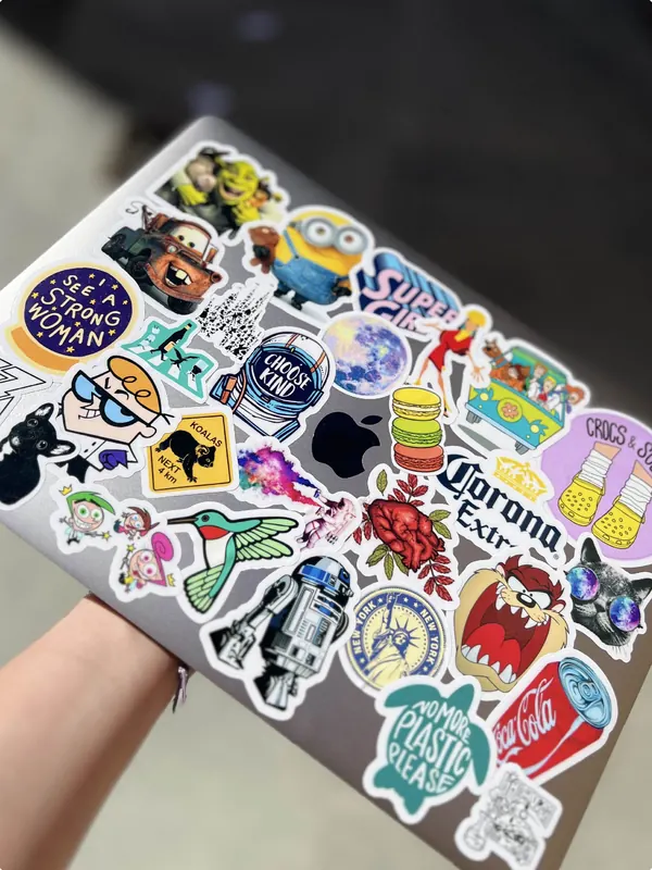 Notebook cubierta de stickers